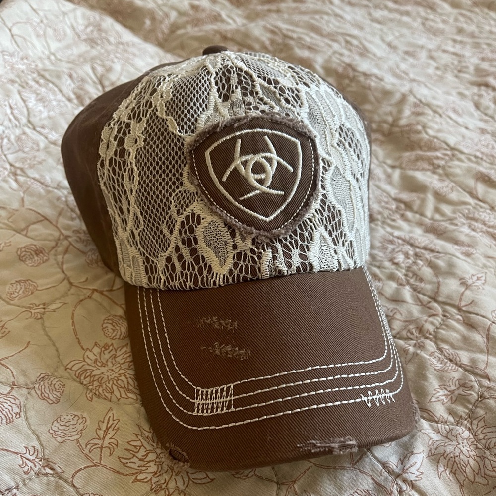 ARIAT hat